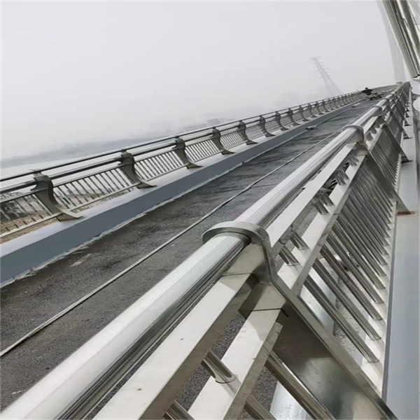 不銹鋼景觀護(hù)欄